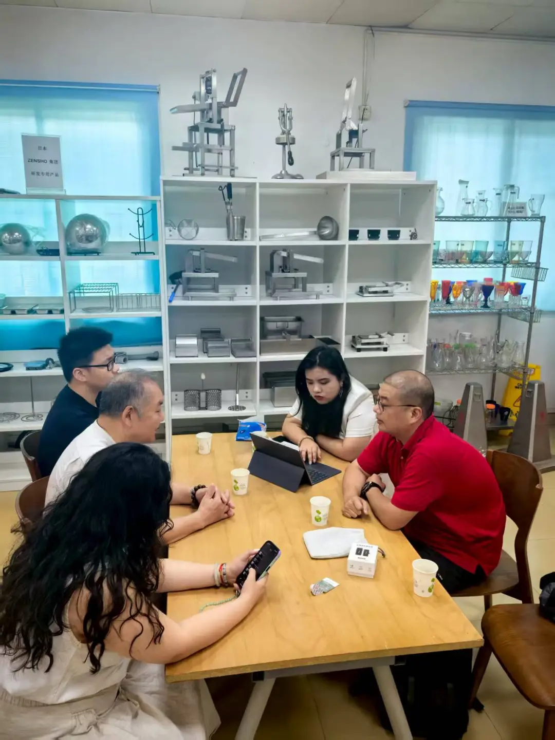 慧聪酒店网携手亚洲酒店餐饮联盟深度走访江门企业,共拓海外市场新机遇 慧聪酒店网携手亚洲酒店餐饮联盟深度走访江门企业,共拓海外市场新机遇