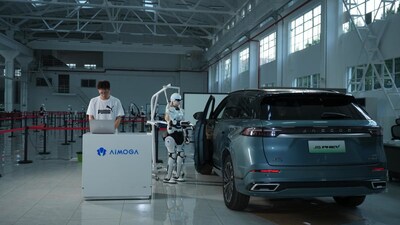 行业首例｜墨甲机器人成功完成"自主开车门"操作